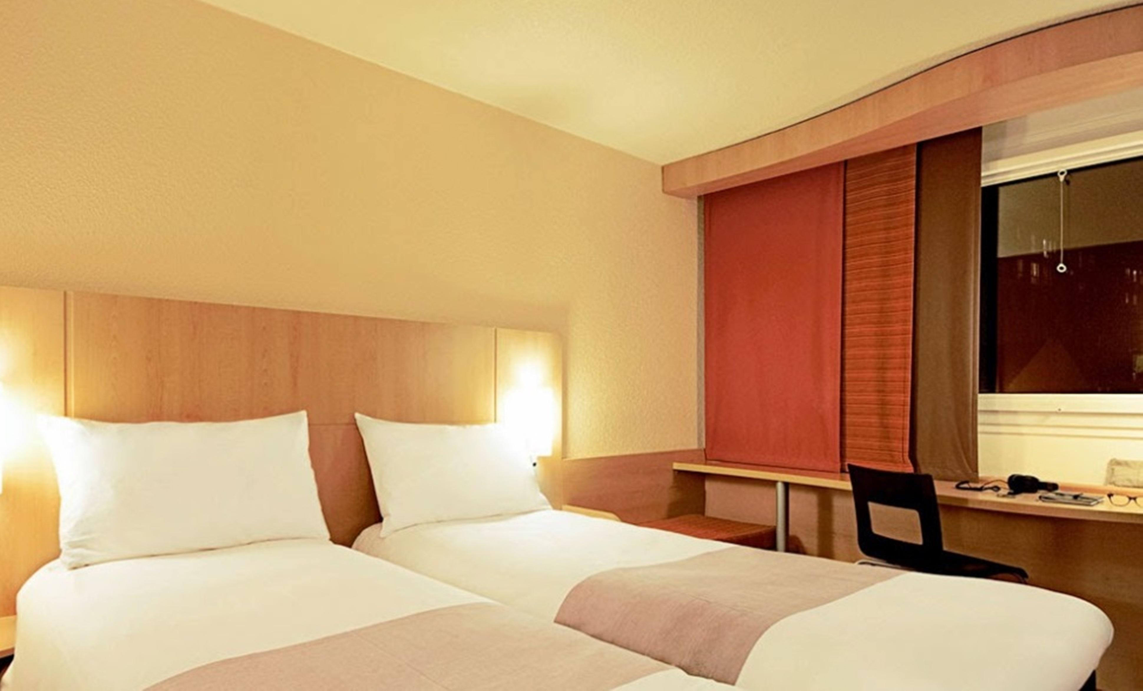 ไอบิส โบชุม เซนทรัม Hotel โบคุห์ม ภายนอก รูปภาพ